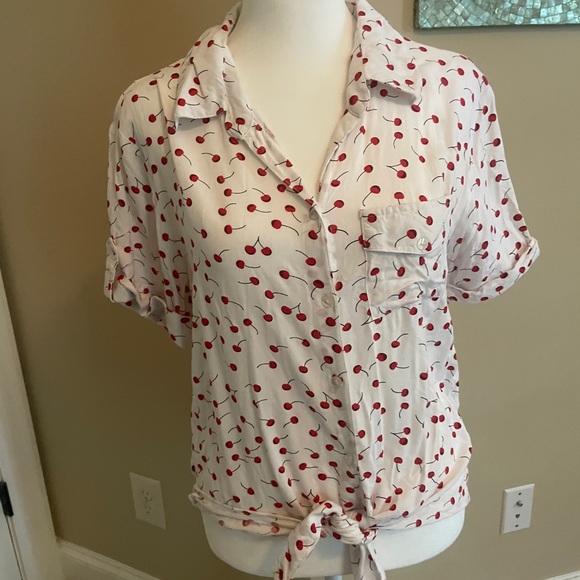 Vintage Cherry Blouse - Picture 2 of 5